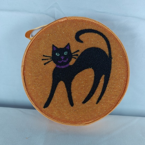 Halloween Gift Boxes - Sold as Lot of 36. Mix of 21 Ghost and 15 Cat Boxes - Picture 2 of 9